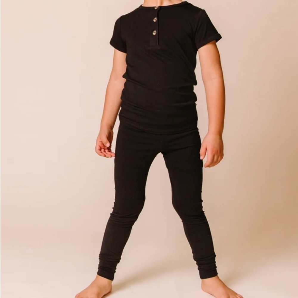 BUMS & ROSES BLACK TWO-PIECE SET - 4T